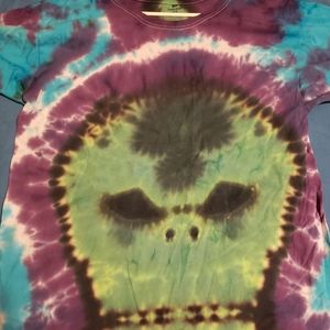 Skull tie dye